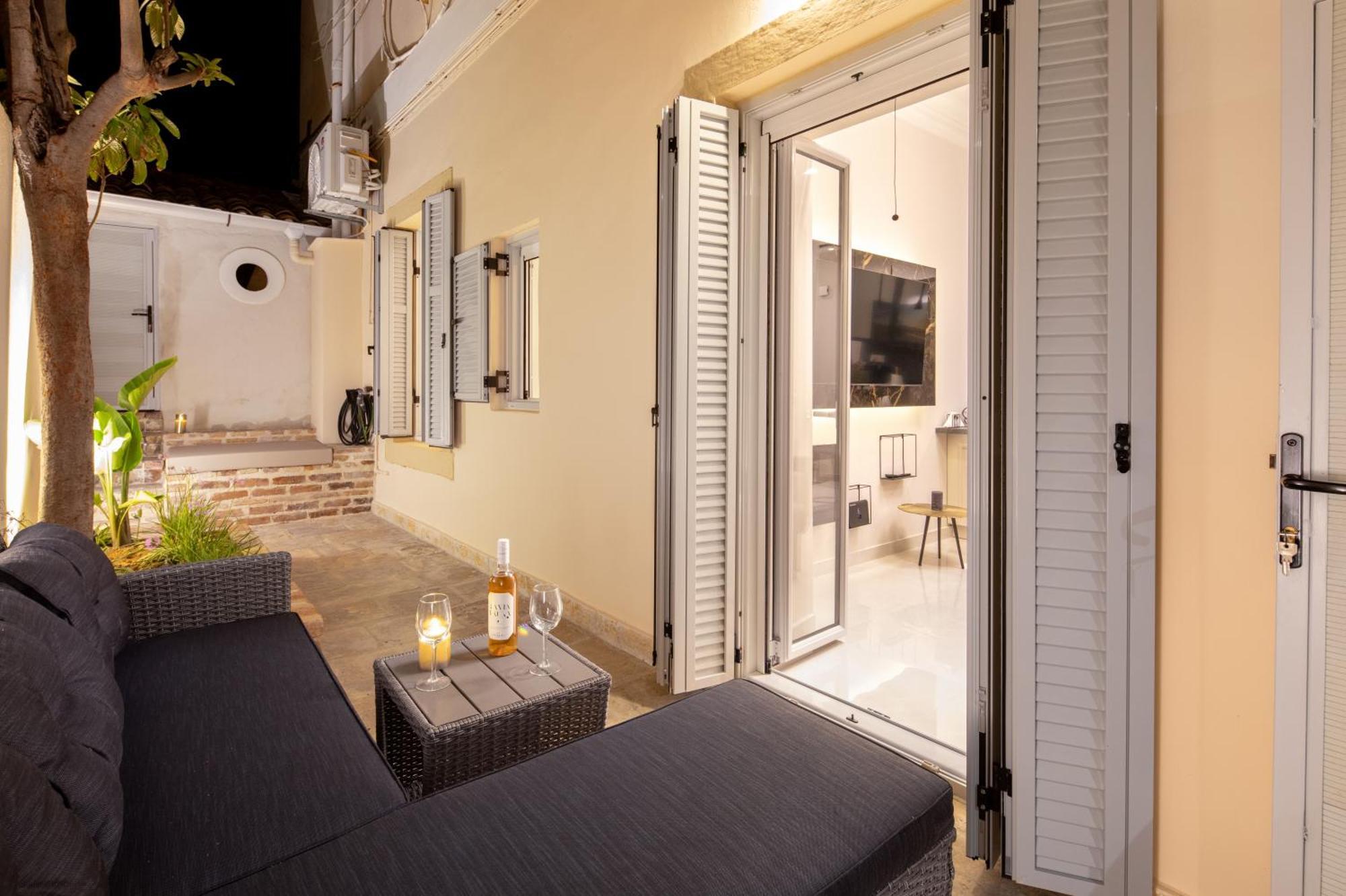 Modern-Vintage Old Town Suites Corfu  Extérieur photo