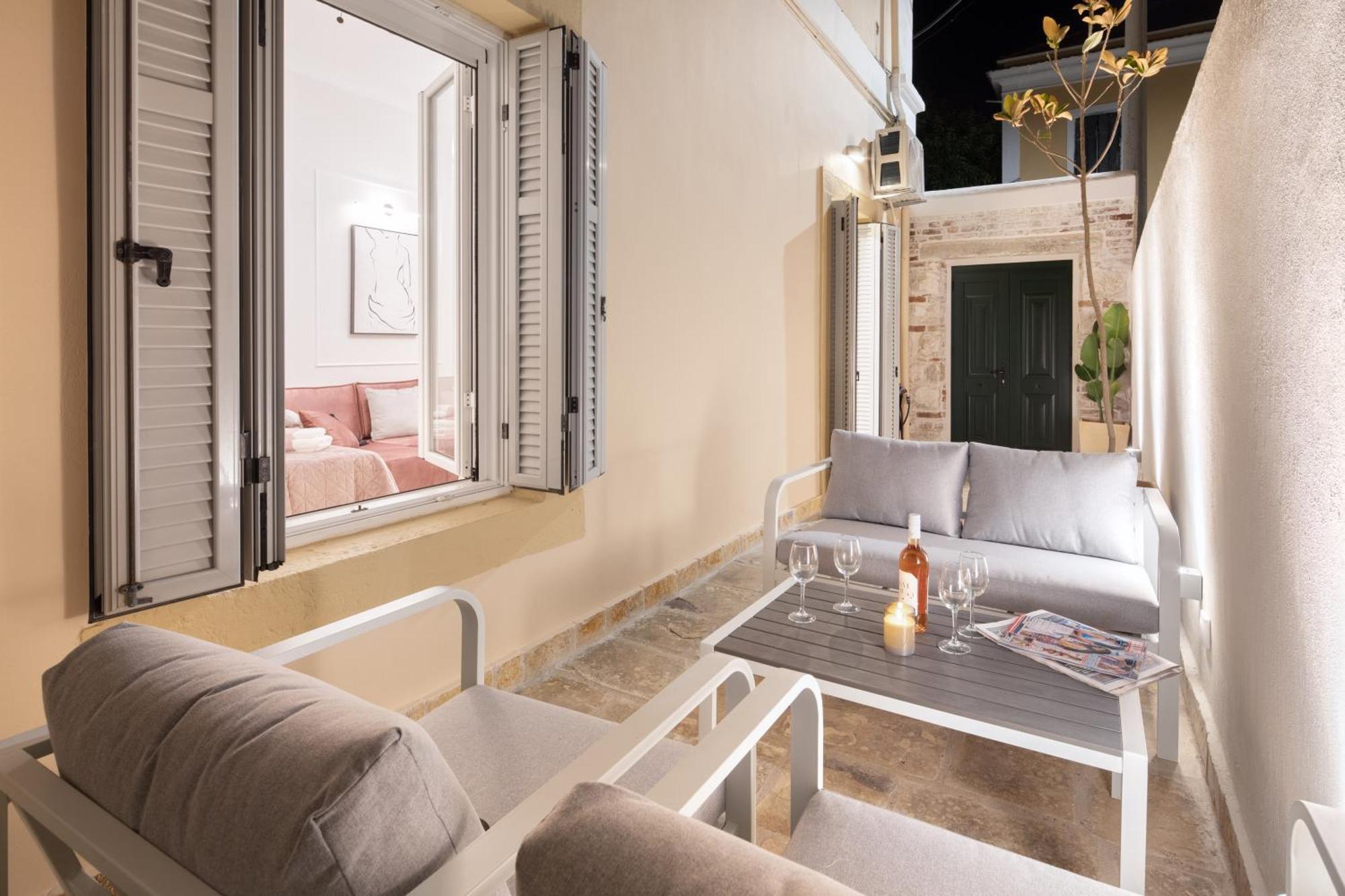 Modern-Vintage Old Town Suites Corfu  Extérieur photo