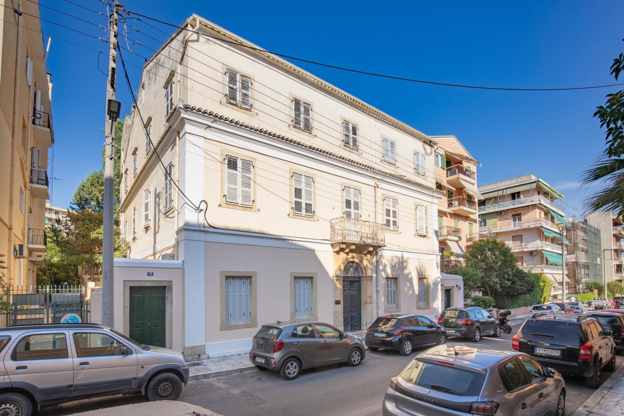 Modern-Vintage Old Town Suites Corfu  Extérieur photo